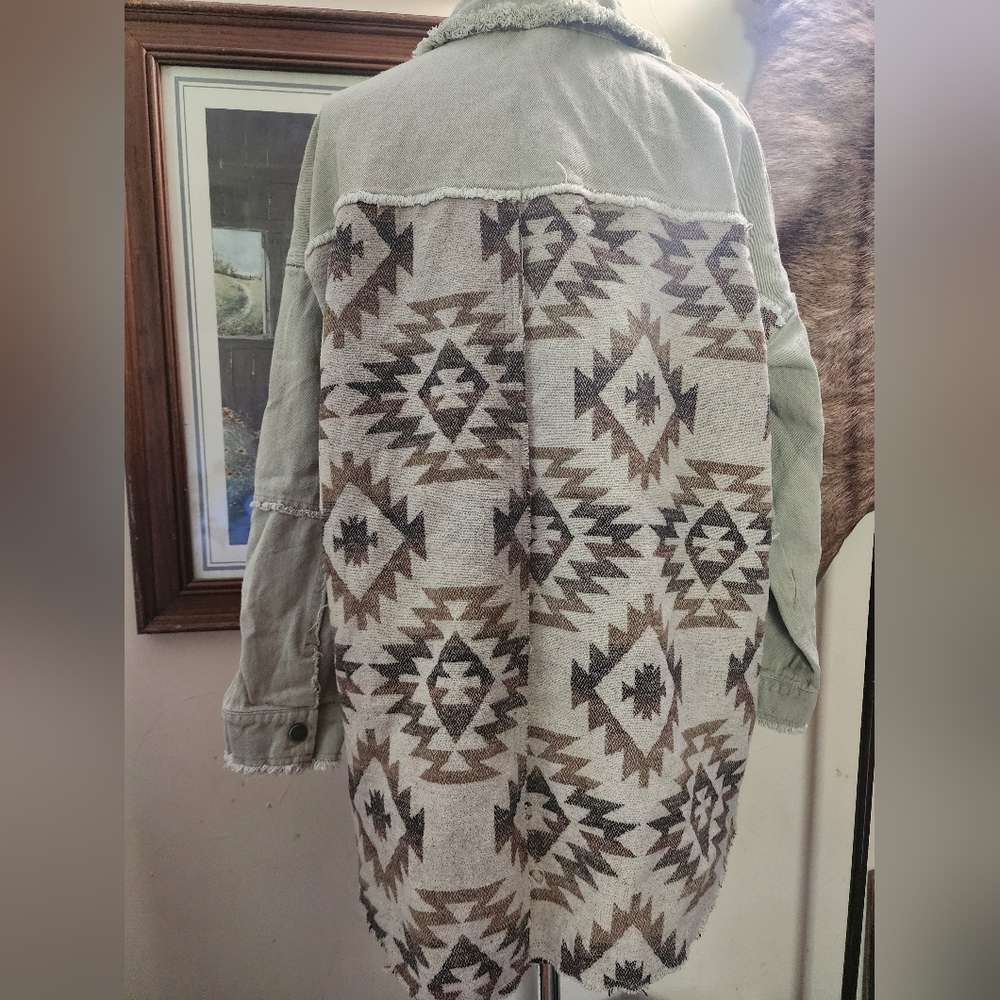 Aztec Beige Jacket - Picture 3 of 4